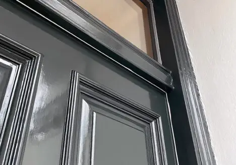 Classic, gloss green London front door